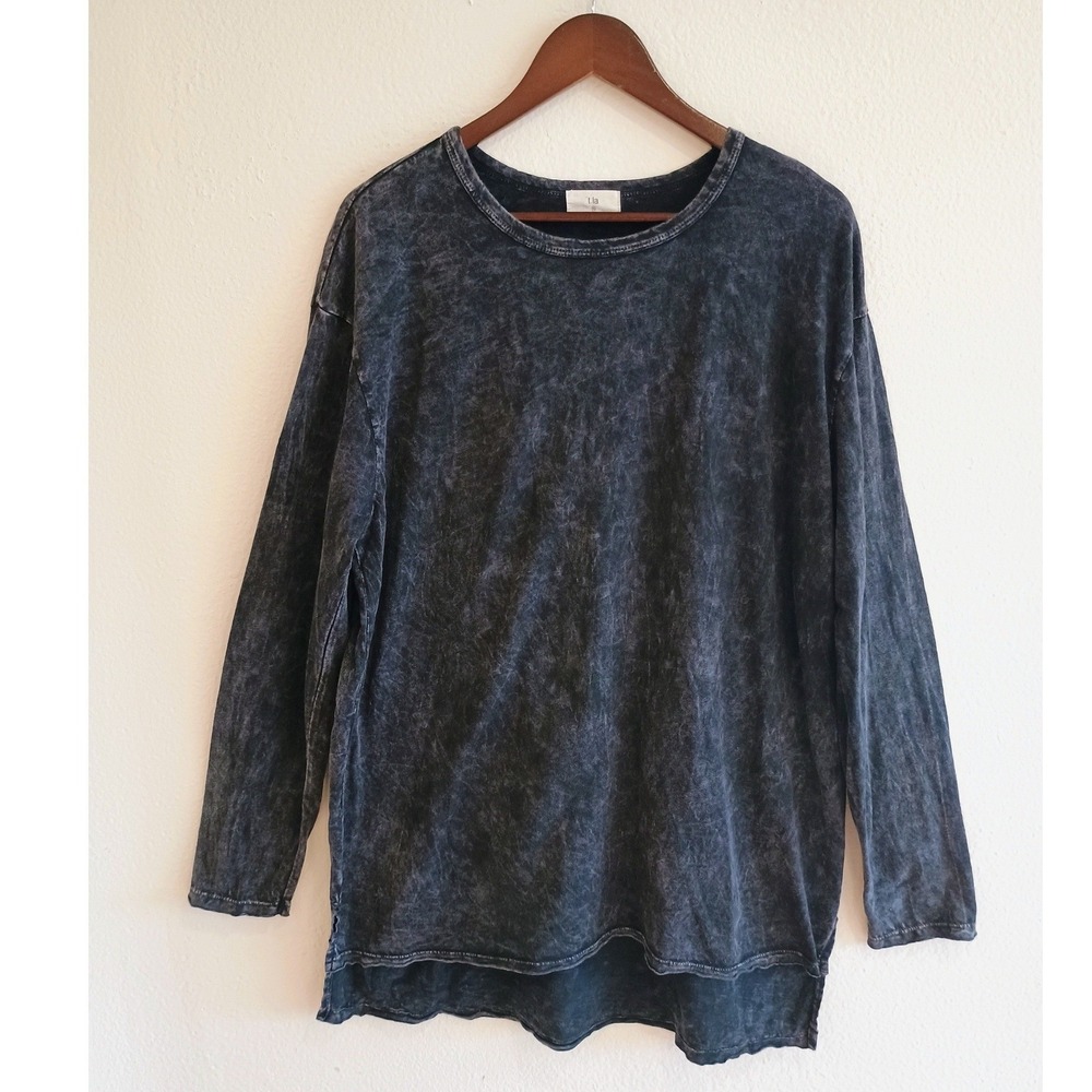 Anthropologie t.la Acid Wash Long Sleeve Tee Gray XL High Low Hem Cotton